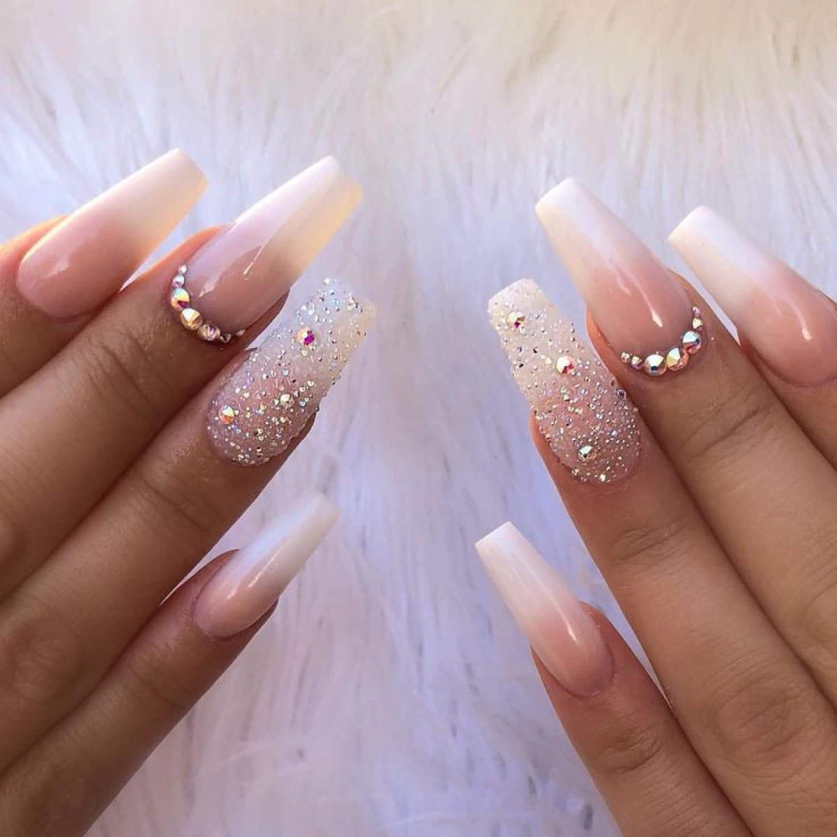 Nail Art – Décoration d'Ongles 14H
